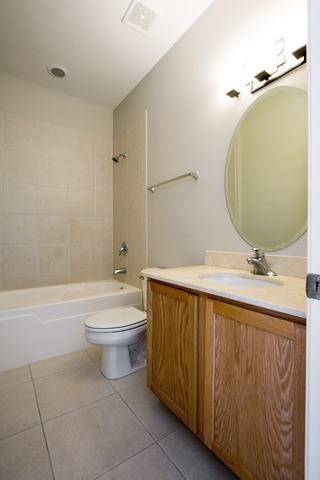 2340 E 71st St #A, Chicago, IL 60649 photo 9
