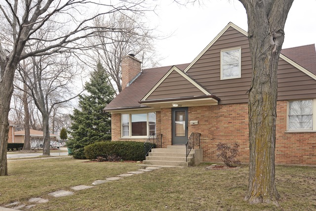 170 Highland Ave, Wheeling, IL 60090 photo 1