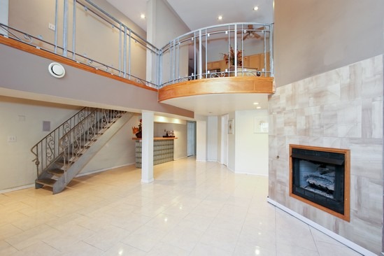 4313 S Berkeley Ave #1, Chicago, IL 60653 photo 2