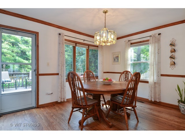 1043 Gladish Ln, Glenview, IL 60025 photo 10
