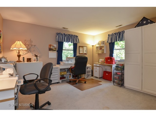 1043 Gladish Ln, Glenview, IL 60025 photo 16
