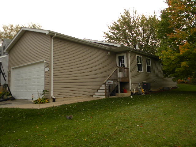 411 Elder Dr, Round Lake Park, IL 60073 photo 2