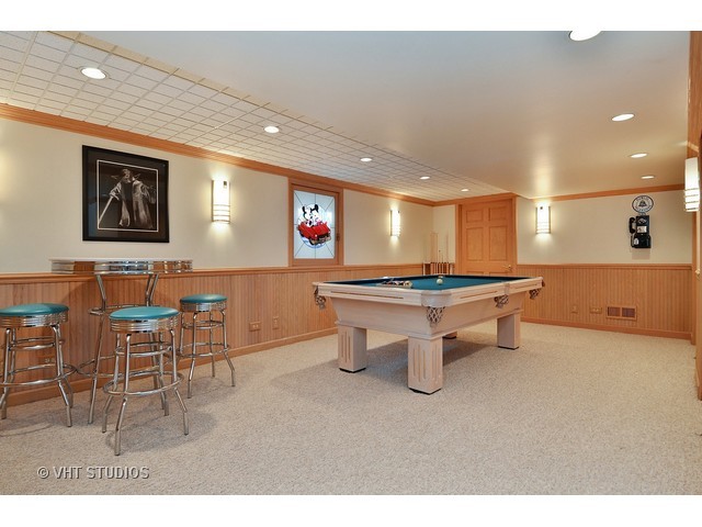 4341 Phyllis Dr, Northbrook, IL 60062 photo 9