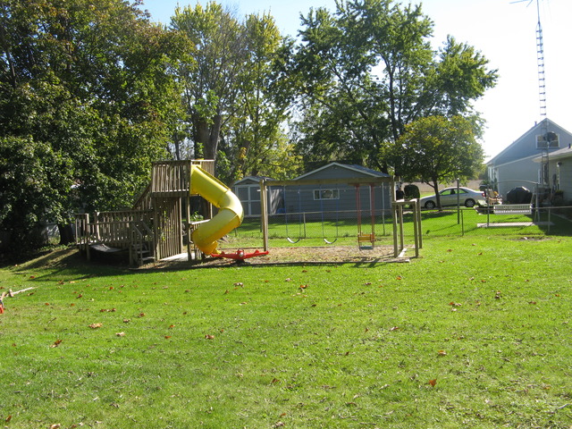 1355 Mabel Ct, Morris, IL 60450 photo 4