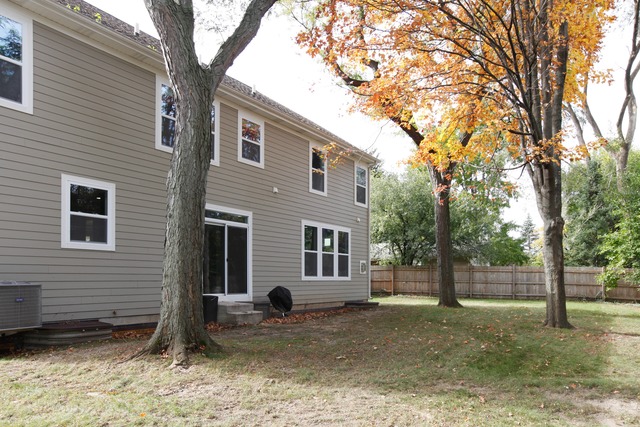 315 Brookside Cir, Wheaton, IL 60187 photo 15