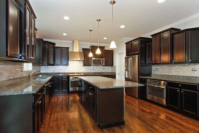 315 Brookside Cir, Wheaton, IL 60187 photo 3