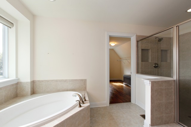 315 Brookside Cir, Wheaton, IL 60187 photo 8