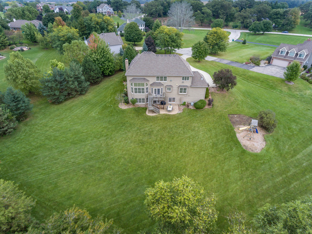 40 W715 Quiet Trl, Elgin, IL 60124 photo 24