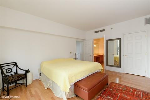 21 E Huron St #1202, Chicago, IL 60611 photo 12