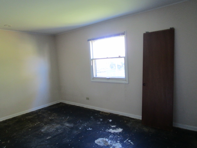 1067 Yorkshire Dr, Hanover Park, IL 60133 photo 16