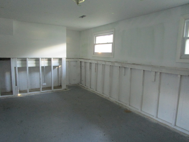 1067 Yorkshire Dr, Hanover Park, IL 60133 photo 11