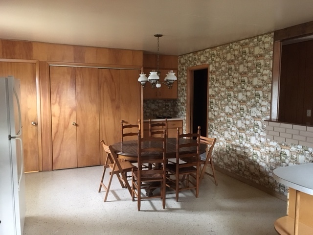 204 Elliot St, Mark, IL 61340 photo 2