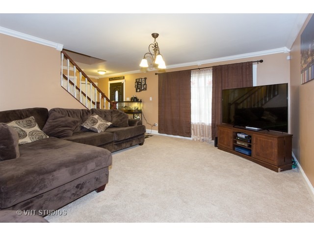 5309 Meadowbrook St, Plainfield, IL 60586 photo 2