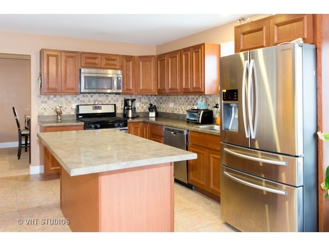 5309 Meadowbrook St, Plainfield, IL 60586 photo 3