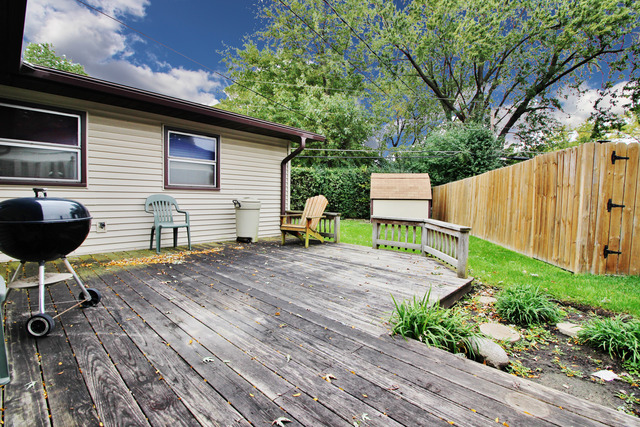 128 Wilshire Dr, Wheeling, IL 60090 photo 17