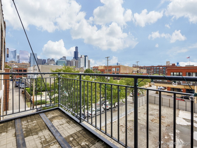 215 N Aberdeen St #404A, Chicago, IL 60607 photo 13