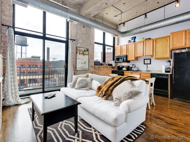 215 N Aberdeen St #404A, Chicago, IL 60607 photo 2