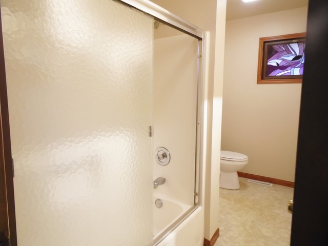 3901 Anne St, Mchenry, IL 60050 photo 15