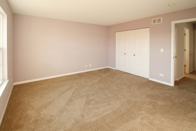 5814 Red Oak Dr, Hoffman Estates, IL 60192 photo 17