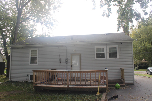 3908 Grove Ave, Mchenry, IL 60050 photo 9