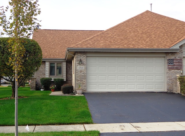 6501 Scotch Pine Dr, Tinley Park, IL 60477 photo 2