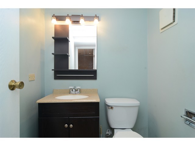 5513 Chateau Dr #4, Rolling Meadows, IL 60008 photo 9