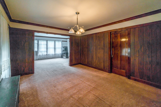 5249 W Wolfram St, Chicago, IL 60641 photo 3