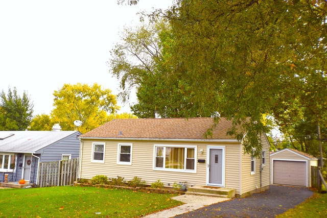 141 N Marion Ave, Bartlett, IL 60103 photo 1