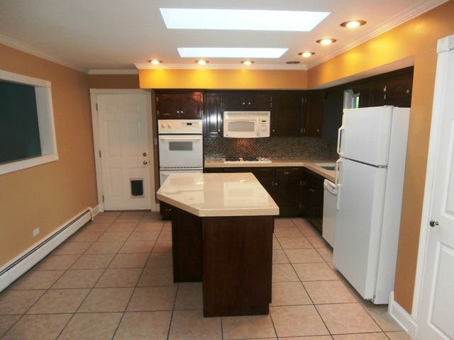 16421 S Mayleon Dr, Plainfield, IL 60586 photo 3