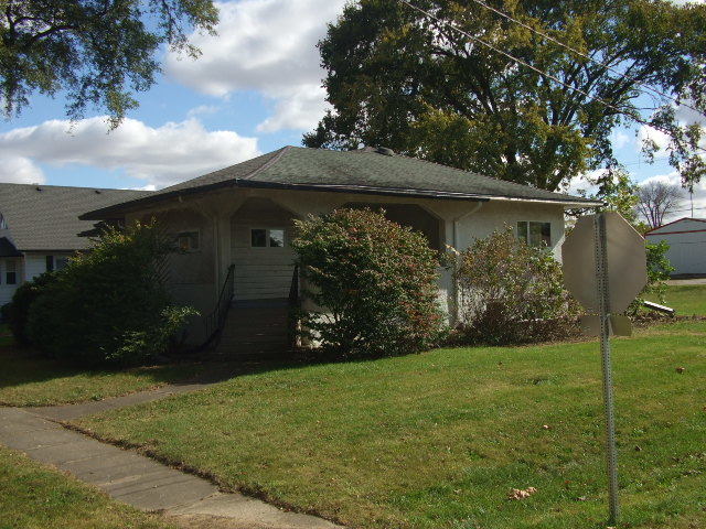 301 E Maple St, Chatsworth, IL 60921 photo 17