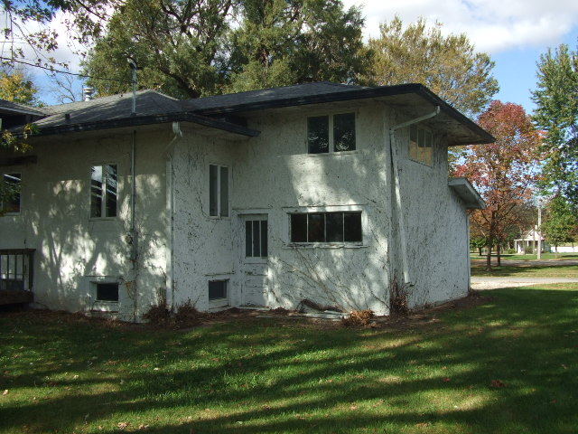 301 E Maple St, Chatsworth, IL 60921 photo 18