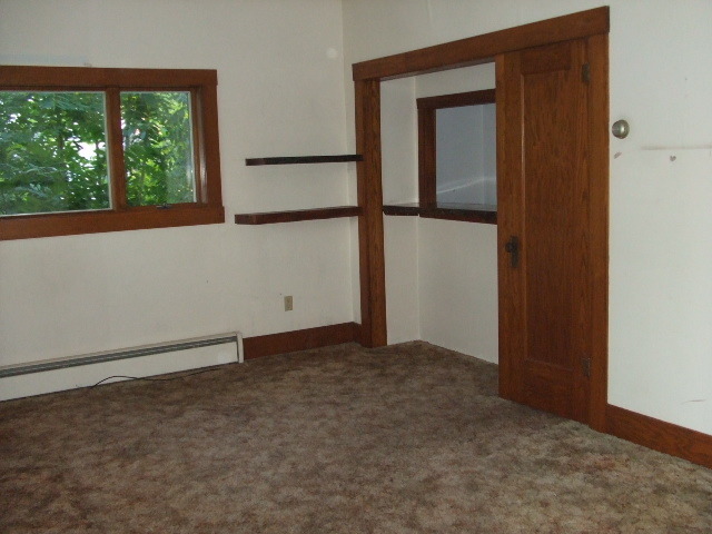 301 E Maple St, Chatsworth, IL 60921 photo 9