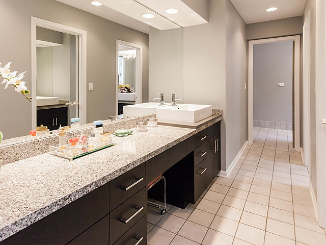 810 Park Ave, Wilmette, IL 60091 photo 11