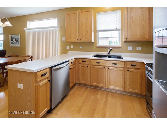 2205 Covington Ln, Plainfield, IL 60586 photo 5