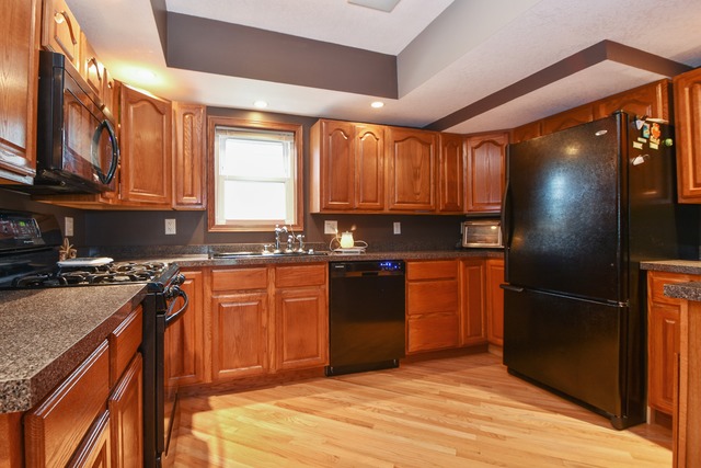 230 W 3rd Ave, Clifton, IL 60927 photo 4