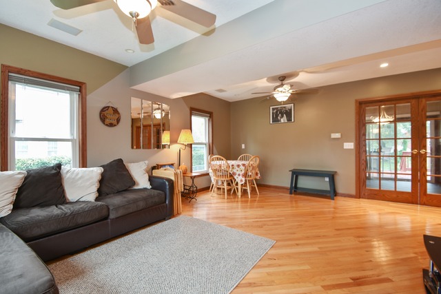 230 W 3rd Ave, Clifton, IL 60927 photo 3