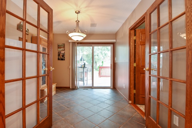230 W 3rd Ave, Clifton, IL 60927 photo 6