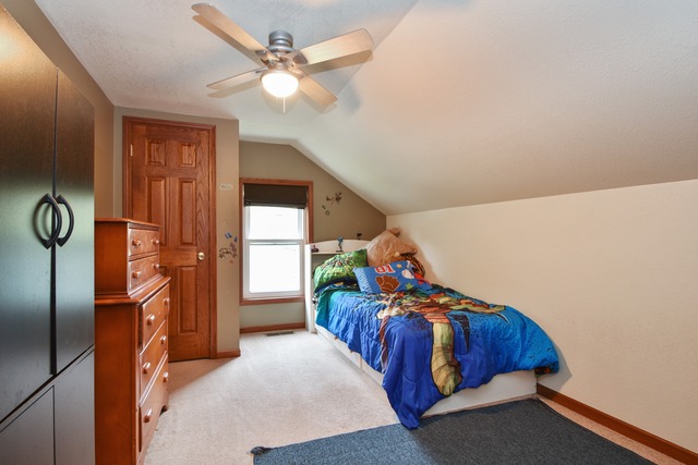 230 W 3rd Ave, Clifton, IL 60927 photo 11