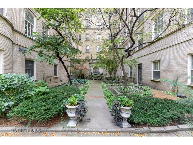 60 E Scott St #904, Chicago, IL 60610 photo 11
