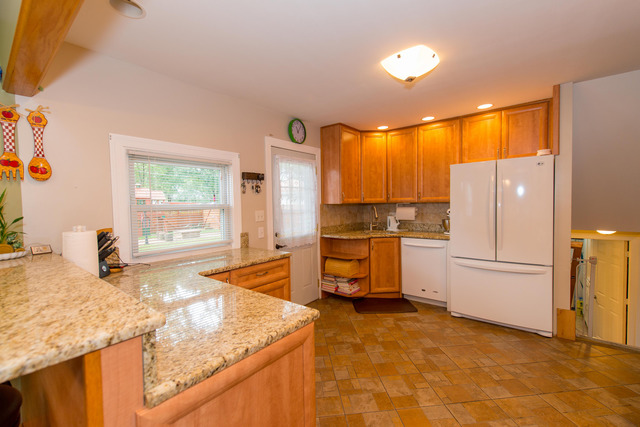 457 E Cherry Hill Dr, Addison, IL 60101 photo 8