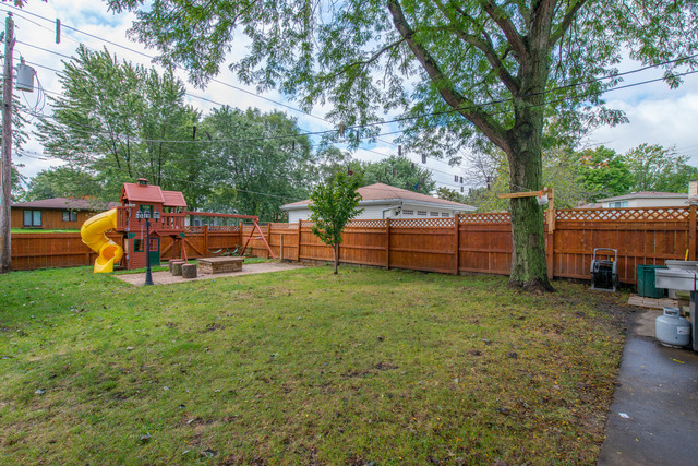 457 E Cherry Hill Dr, Addison, IL 60101 photo 25