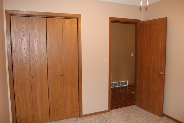 16066 Ridgewood Dr, Morrison, IL 61270 photo 10