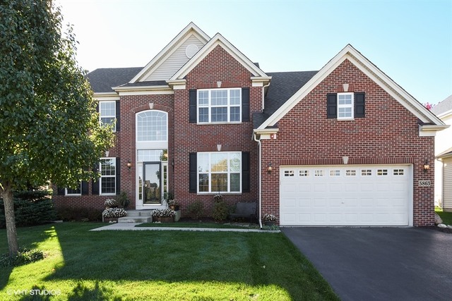 5863 Chatham Dr, Hoffman Estates, IL 60192 photo 1