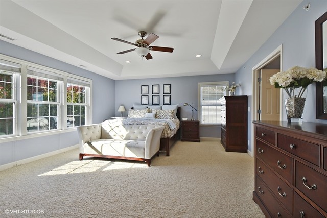 5863 Chatham Dr, Hoffman Estates, IL 60192 photo 11