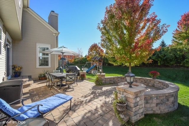 5863 Chatham Dr, Hoffman Estates, IL 60192 photo 21