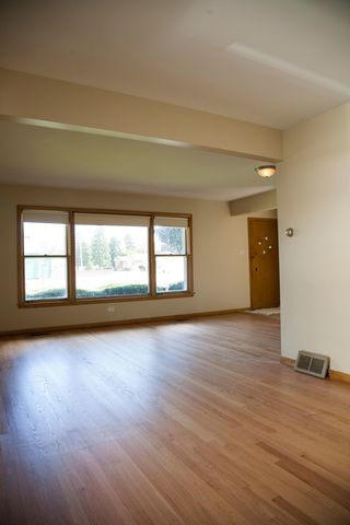 502 Maple Ln, Hillside, IL 60162 photo 9