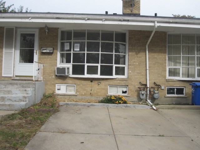 8901 Robin Dr #B, Des Plaines, IL 60016 photo 3