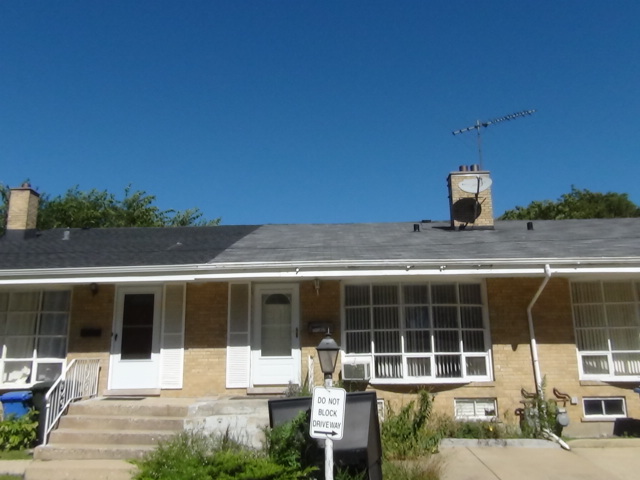 8901 Robin Dr #B, Des Plaines, IL 60016 photo 1