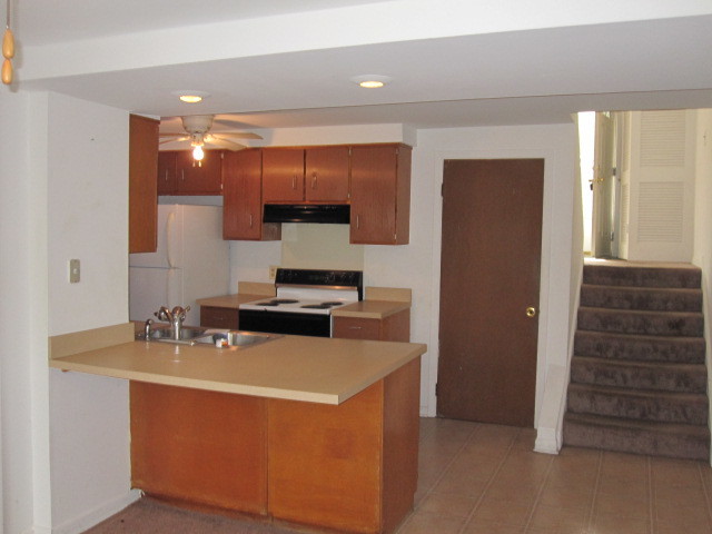 8901 Robin Dr #B, Des Plaines, IL 60016 photo 8