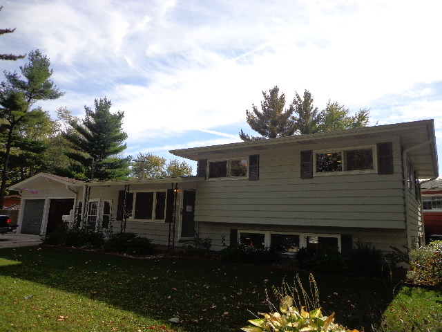 58 Hampton Rd, Montgomery, IL 60538 photo 1